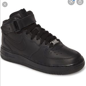 Women’s all black Nike Air Force 1 - size 10